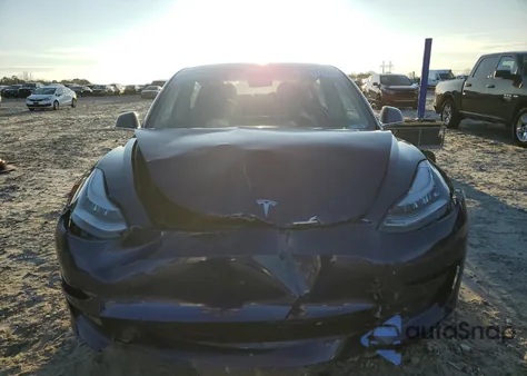 2020 Tesla Model 3 из США, поврежденный, VIN 5YJ3E1EB1LF719925